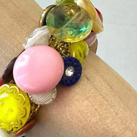 Vintage Button Bracelet Colorful Mixed Buttons & Beads on Gold Crochet Base 43g - Picture 6 of 12